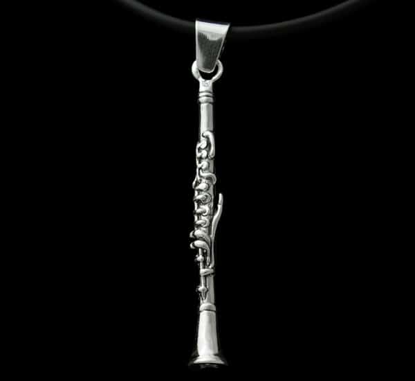 Colgante en Plata de Ley 925 mls – Instrumento Musical (Clarinete)