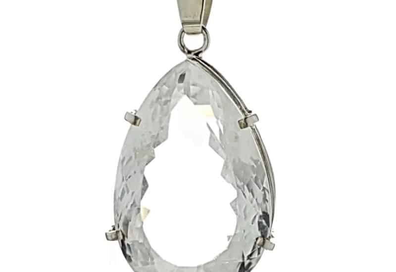 Colgante de Cuarzo Cristal de Roca montado en plata