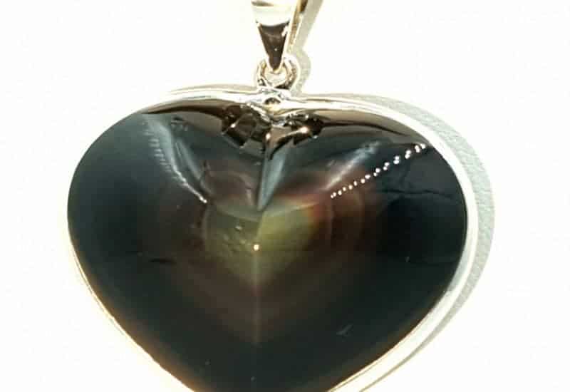 Colgante de Obsidiana Arcoíris fabricado en plata de ley 925 mls – Corazón