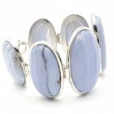 Pulsera de calcedonia azul en plata, cabujones ovalados