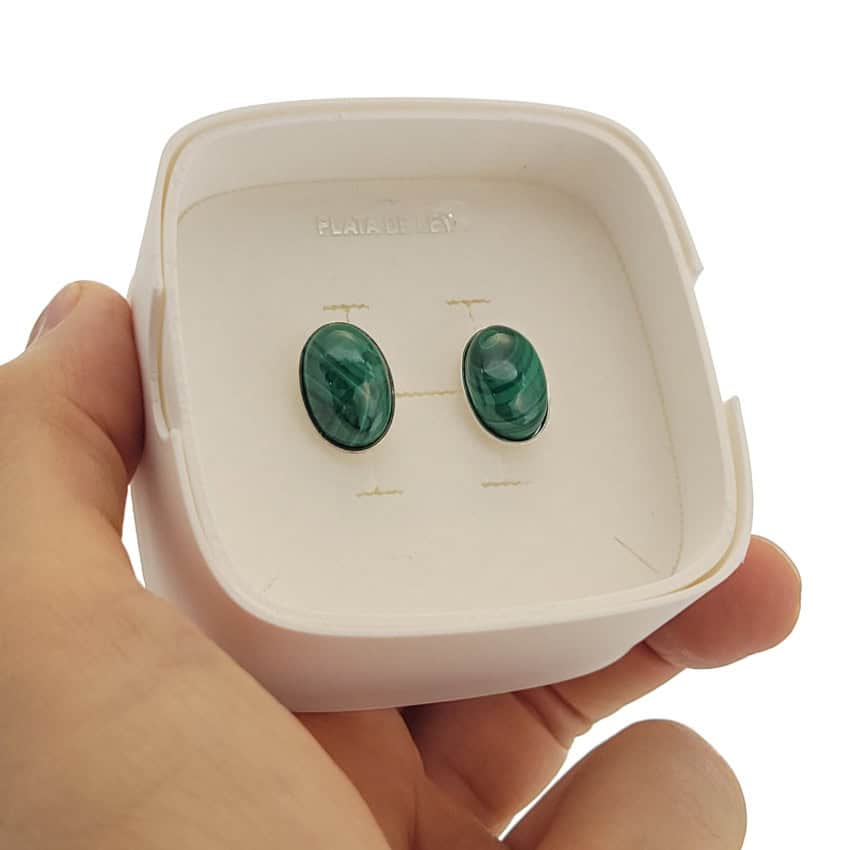 Pendientes de plata con piedra oval de malaquita de 17×10 mm (4) Pendientes de plata con piedra oval de malaquita de 17×10 mm (4)