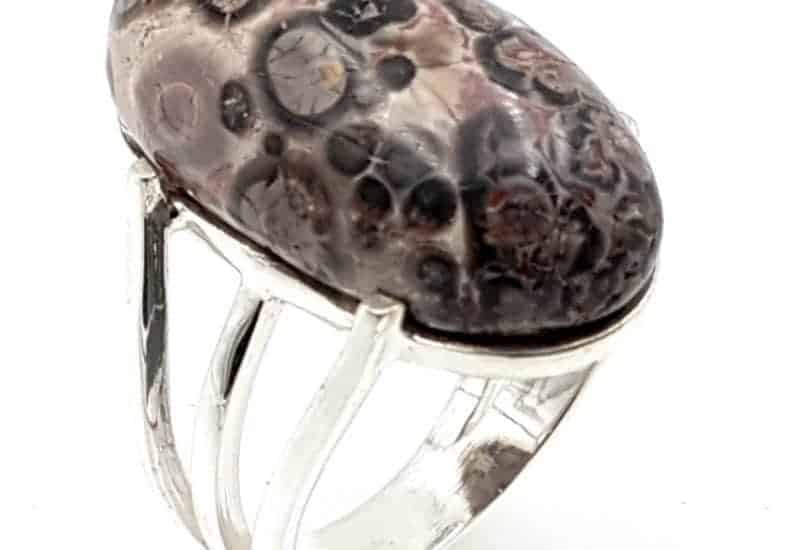Anillo fabricado en plata de ley y Jaspe Leopardo – forma oval