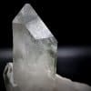 punta cuarzo cristal de roca con inclusiones de clorita