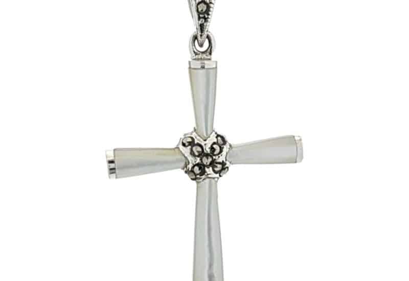 Colgante cruz de nácar en plata 925