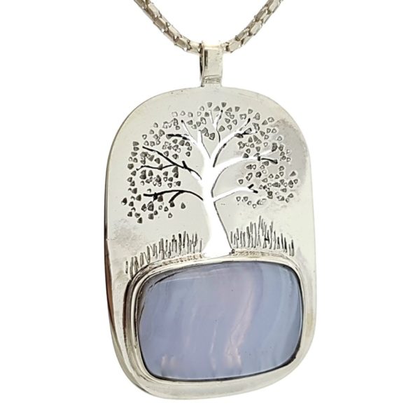Colgante símbolo árbol de la vida calado en plata con piedra de calcedonia azul (2)