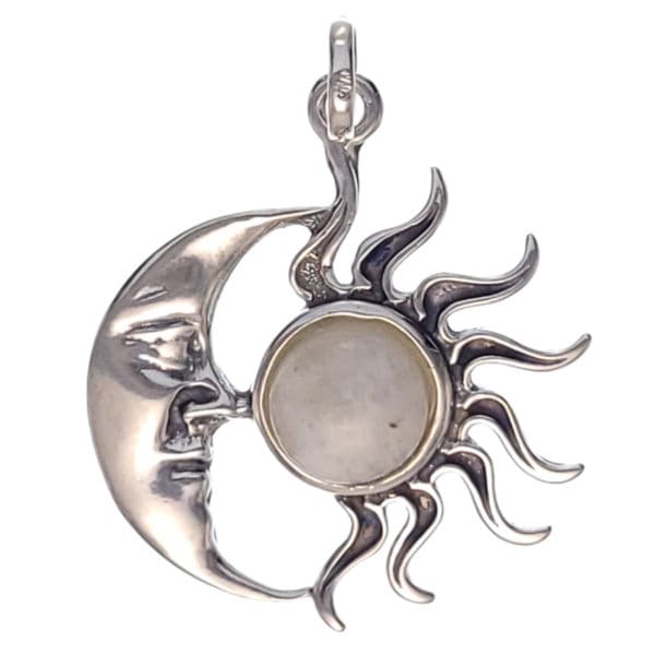 colgante sol y luna de piedra luna