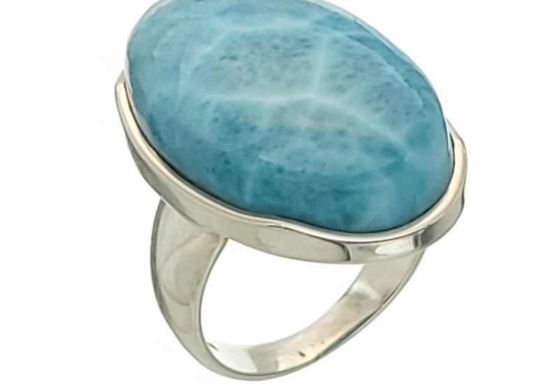 Gran anillo de larimar de piedra oval en talla 22