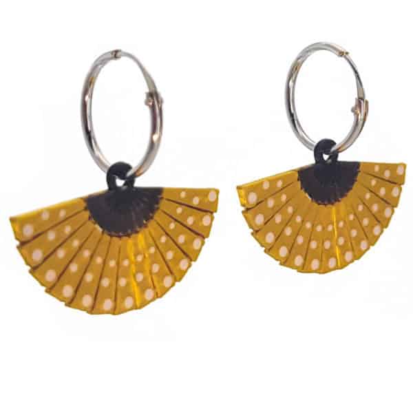 Pendientes abanico dorado con aro de plata de 15 mm