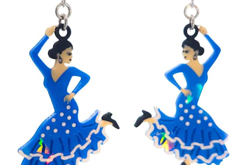 Pendientes flamenca – vestido azul de lunares y volantes blancos