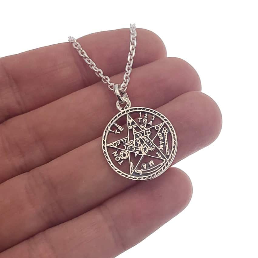 Colgante tetragramatón mediano en plata (2)