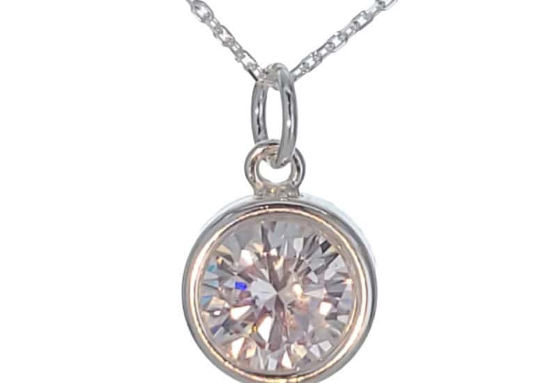 Gargantilla 40 cms de plata con colgante circonita de 10,3 mm.
