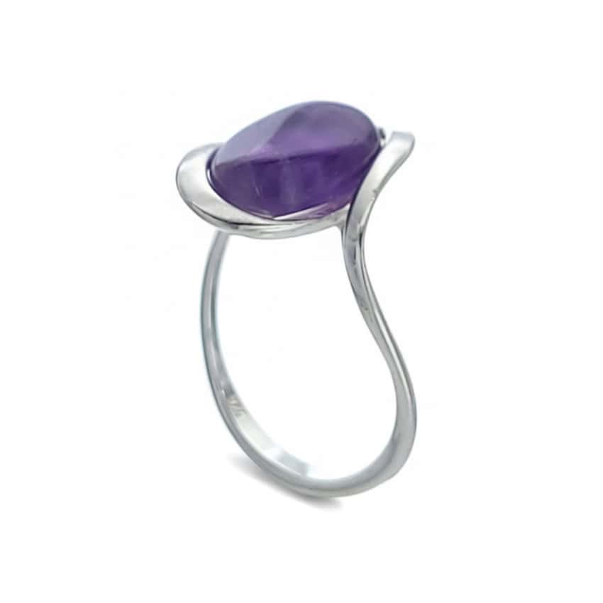 Anillo de amatista (3) Anillo de amatista (3)