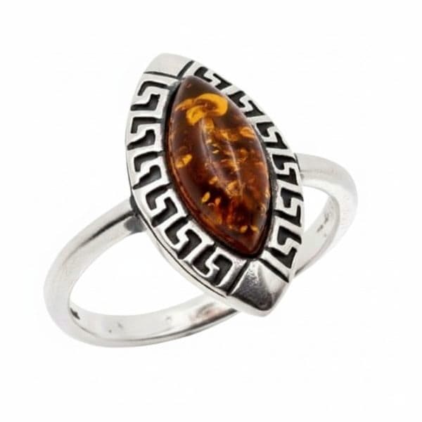 Anillo marquise de plata y ámbar con grabado greca