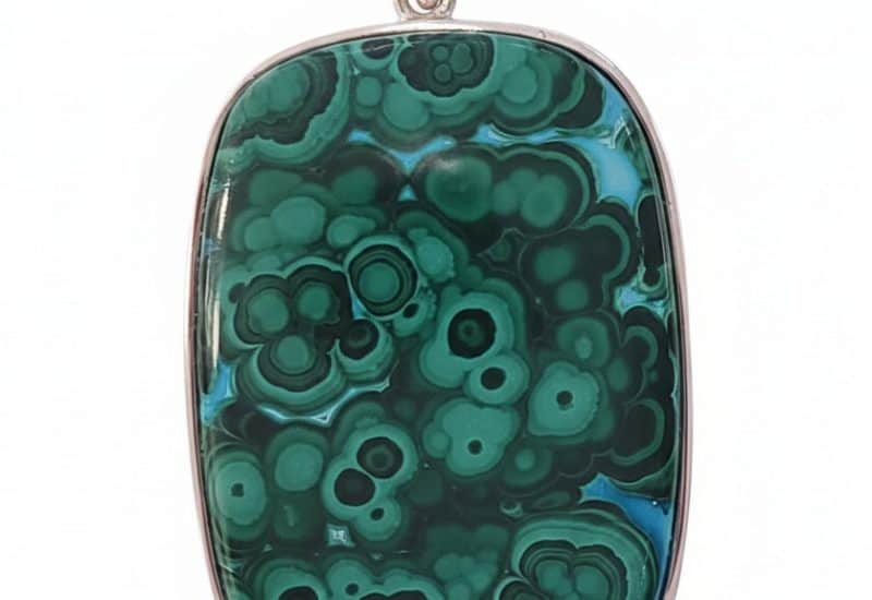 Colgante malaquita y crisocola de 70×43 mm.