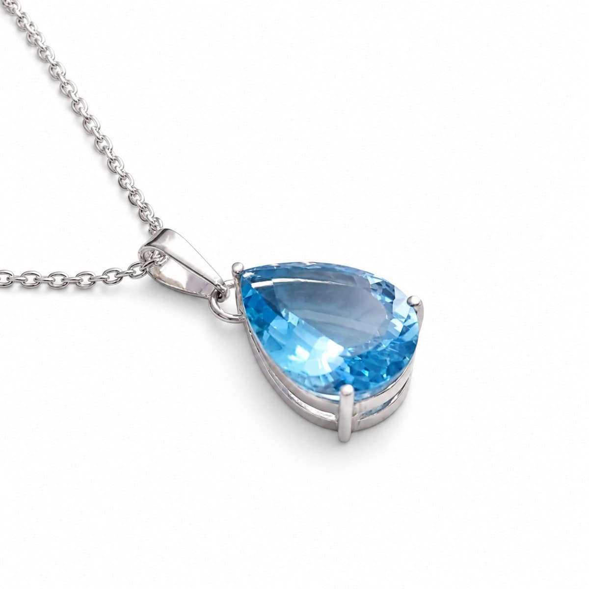 colgante lágrima de topacio azul en plata (1) colgante lágrima de topacio azul en plata (1)